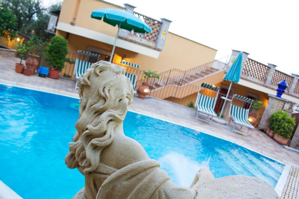Villa Cristina Giardini Naxos Exterior foto