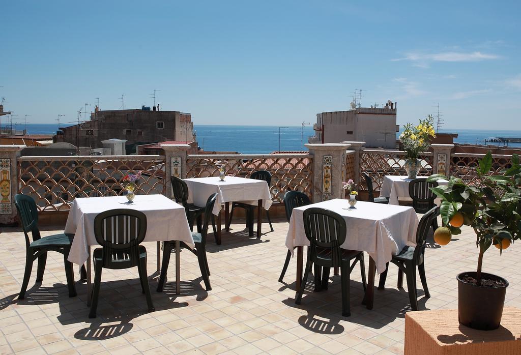 Villa Cristina Giardini Naxos Exterior foto