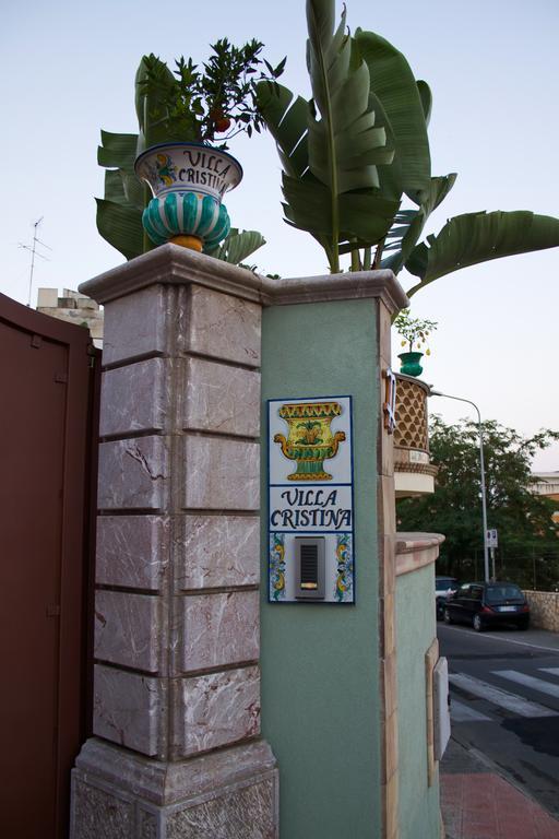 Villa Cristina Giardini Naxos Exterior foto